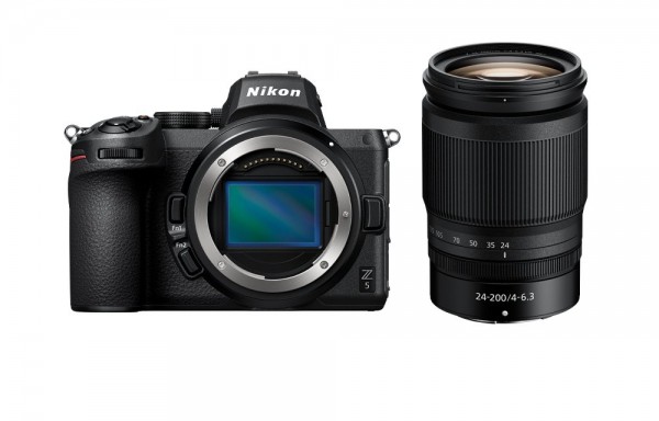 Nikon Z5 Body Set mit 24-200/4.0-6.3